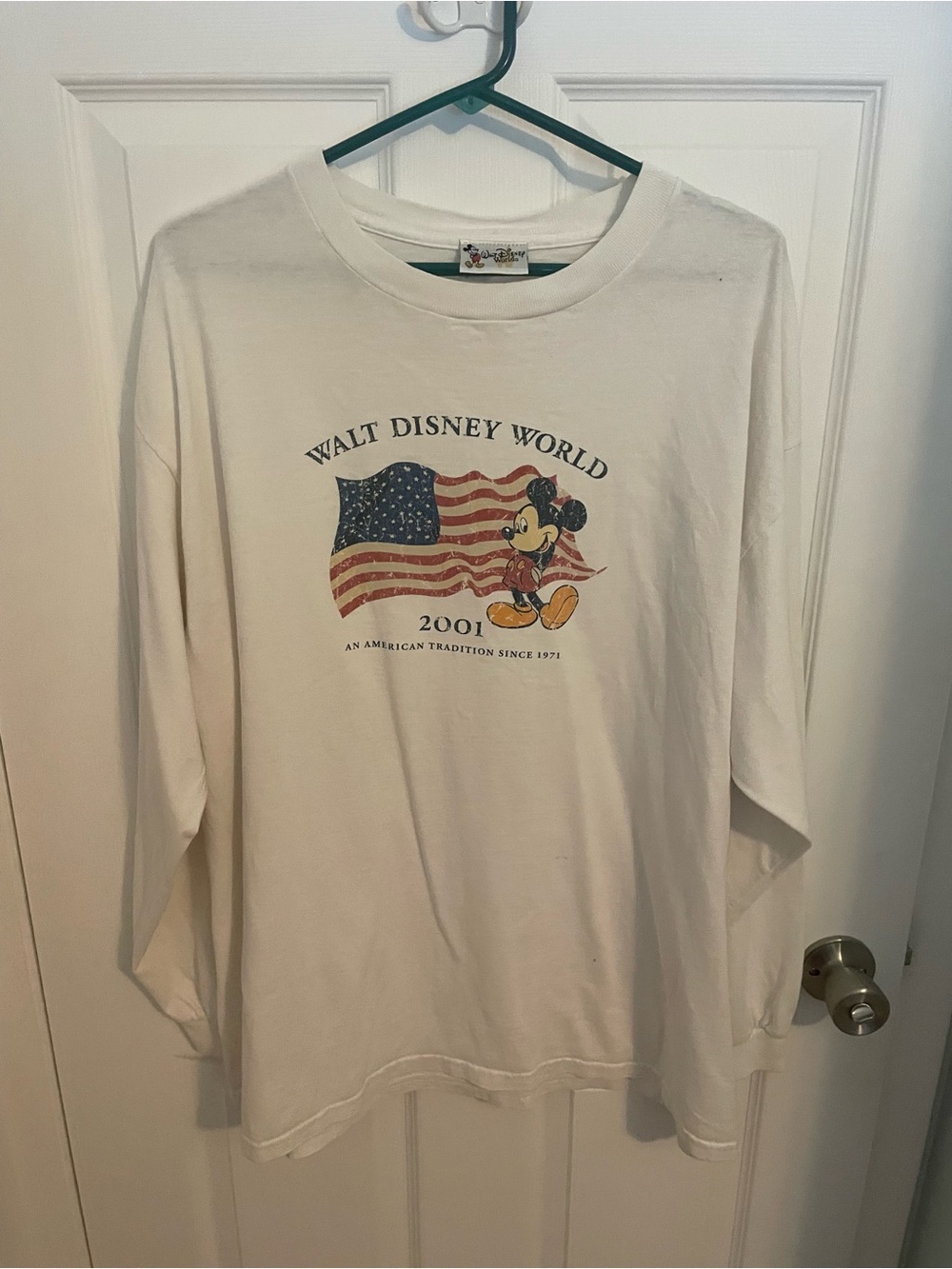 Disney White Long-Sleeve Mickey & American Flag Graphic Tee